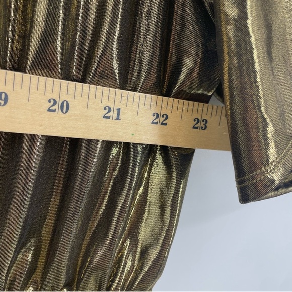 Torrid 3 Liquid Gold Wrap Top Holidays Party Disco - Picture 8 of 8